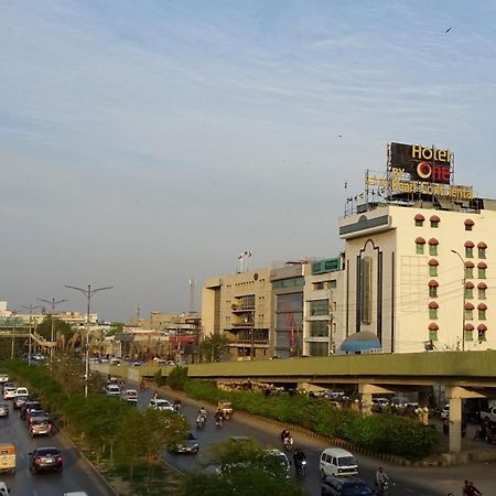 Hotel One Karachi Esterno foto