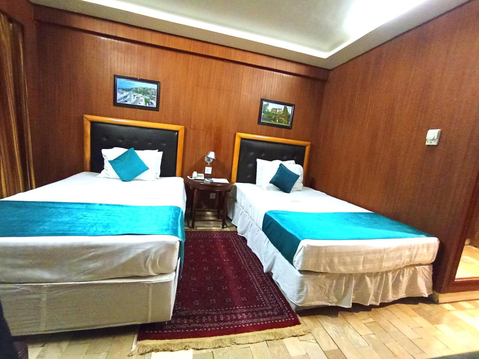 Hotel One Karachi Esterno foto