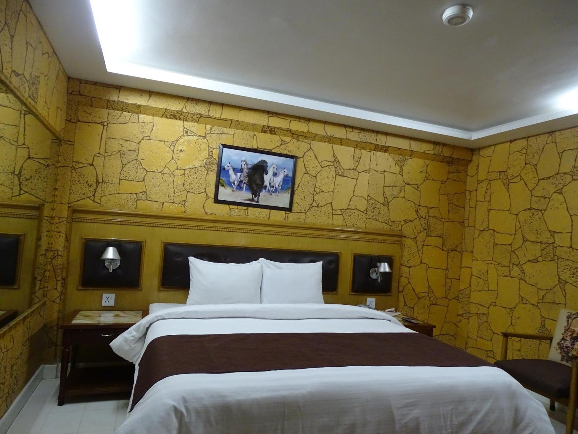 Hotel One Karachi Esterno foto