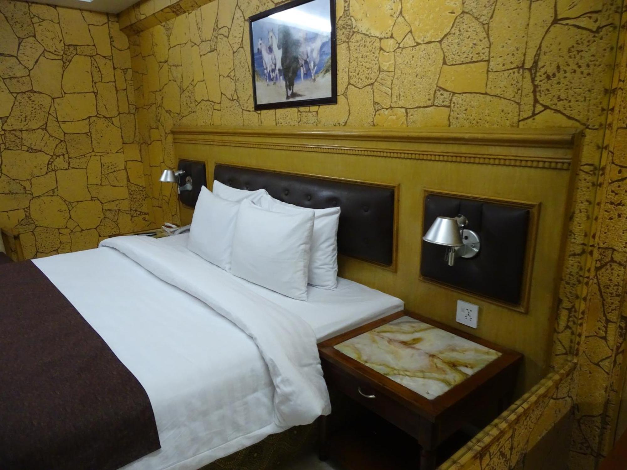 Hotel One Karachi Esterno foto